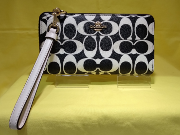 人気のCOACH　長財布再入荷しました