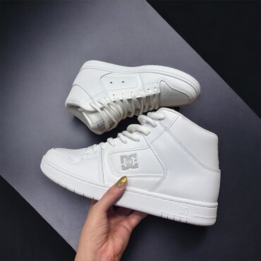 DC⋆MANTECA 4 HI