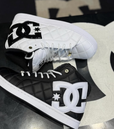 DC🛹新作大人気シューズ👟