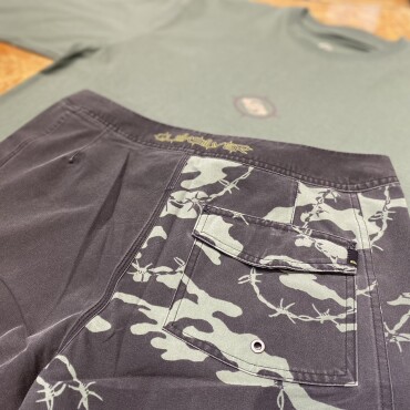 QUIKSILVER　SURFSILK MIKEY ARCH 19 ボードショーツ