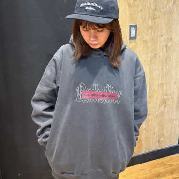 🌊QUIKSILVER🌊オススメフーディー🩵🩵