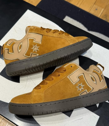 DC🛹SALEスニーカー👟