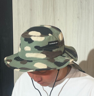 QUIKSILVER・UV WATER BEACH HAT