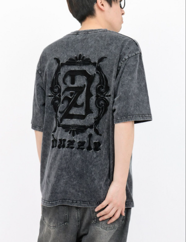 【DAZZLE】バックロゴ刺繍Tシャツ