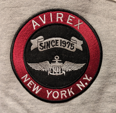 【AVIREX】 ロゴ パーカー新色入荷！