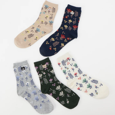 ふくふくにゃんこ 花柄刺繍クルーソックス