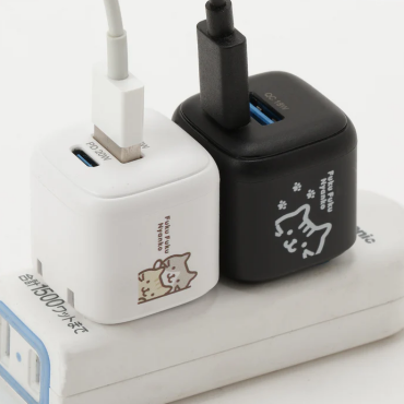 【NEW】ふくふくにゃんこ 2ポートACアダプタ