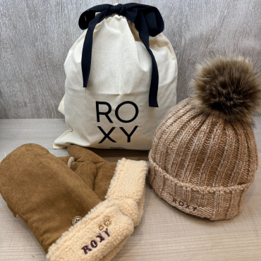 FREE GIFT WRAPPING🎁