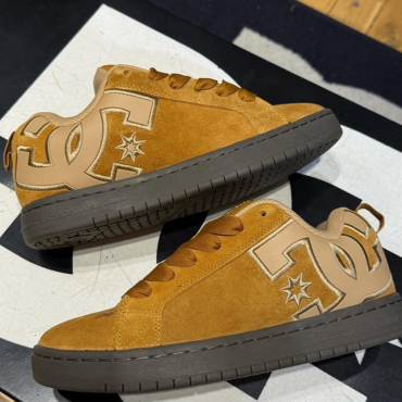 DC🛹SALEスニーカー👟