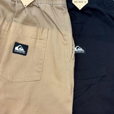 🌊QUIKSILVER🌊 kidsパンツ🧒🏽