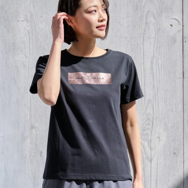 【 箔プリントロゴTシャツ 】