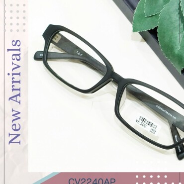 お手頃価格5,500円から！大きめサイズのスクエアセルフレーム