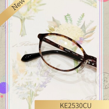 柔らかく軽いつけ心地！フレームサイズの小さめのオーバル