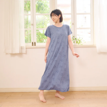 ふくふくにゃんこ 　ひんにゃりワンピース
