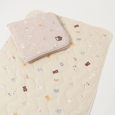 ふくふくにゃんこ フランネル敷きパッド