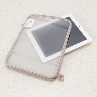 ふくふくにゃんこ ひょっこりメッシュ タブレットケース メッシュポケット付き・二層式収納