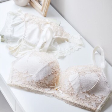 ふっくらバストが叶う「育乳ブラ」に夏の新色登場！