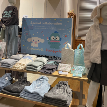 ★サンリオコラボアイテム発売中★