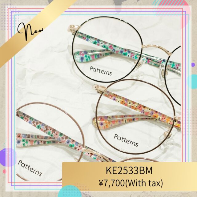 華やかな花柄のテンプルが印象的なメタルフレーム　Patternsパターンズ