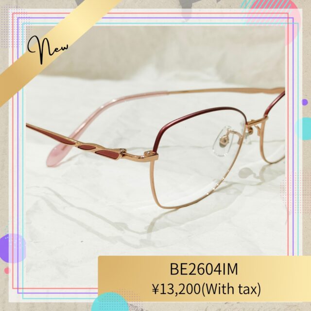 華奢でフェミニンなデザインのメタル