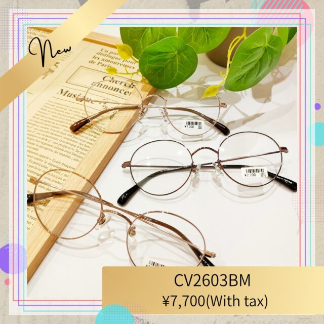 細いメタルフレームの小振りなラウンド👓