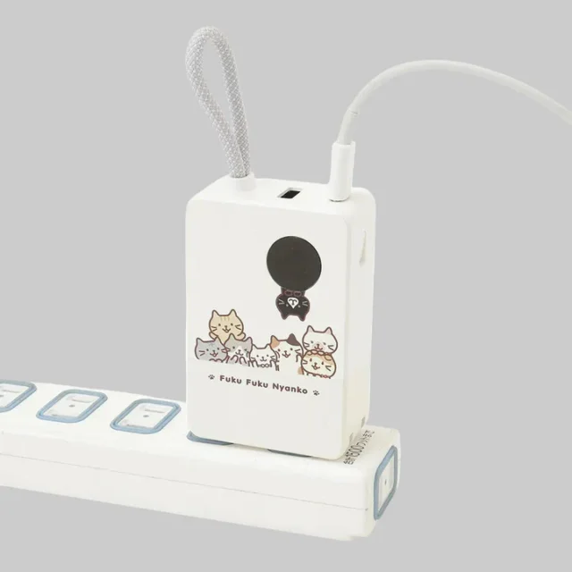 ふくふくにゃんこ 2WAY モバイルバッテリー ＆ ACアダプタ