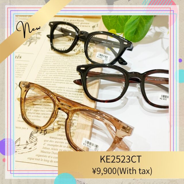 太めのウェリントン型、クリアブラウンがおしゃれです😊　COLECAL CLASSIC