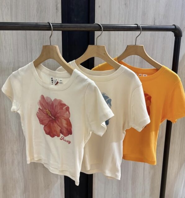 ROXY🌺柄Tシャツ