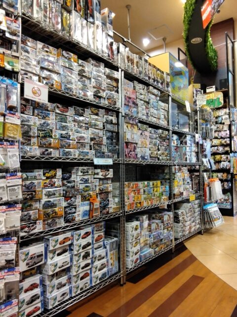 プラモデル、ミニ四駆入荷